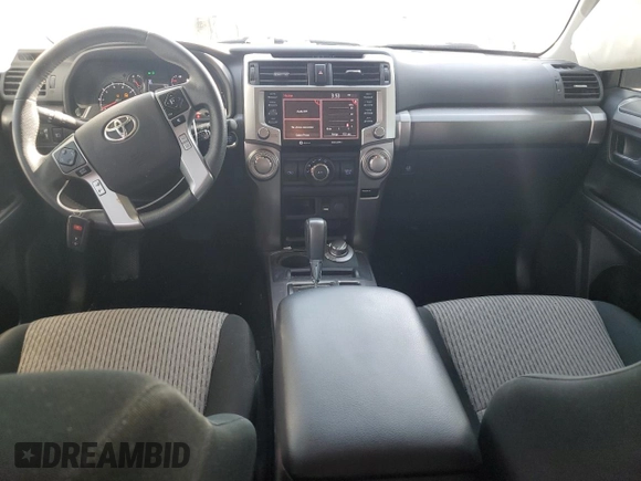 2022 Toyota 4Runner SR5 with VIN JTEMU5JR0N6009135, listed as a Copart auction lot 53543675 with 35,780 mi miles and Salvage title. Bid and sale history available at DreamBid. Image 8.