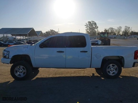 2007 Chevrolet Silverado 1500 LTZ with VIN 2GCEC13JX71515741, listed as a IAAI auction lot 41991842 with 150,596 mi miles. Bid and sale history available at carsss.com. Image 14.