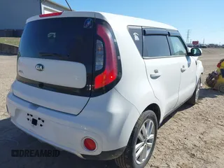 2018 Kia Soul + with VIN KNDJP3A53J7901187, listed as a IAAI auction lot 38949447 with 115,761 mi miles. Bid and sale history available at carsss.com. Image 4.