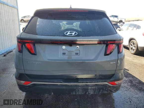 2024 Hyundai Tucson SEL with VIN 5NMJBCDE1RH385247, listed as a Copart auction lot 49098975 with 27,545 mi miles and Clean Title. Bid and sale history available at carsss.com. Image 6.