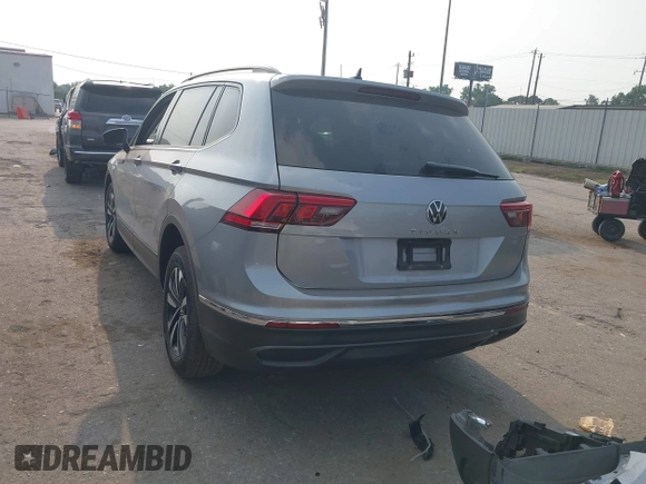 2024 Volkswagen Tiguan S with VIN 3VVRB7AX2RM185718, listed as a IAAI auction lot 42303387 with 30,761 mi miles and . Bid and sale history available at DreamBid. Image 3.