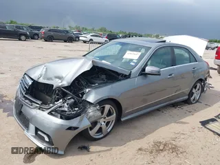 2011 Mercedes-Benz E-Class E 350 Luxury with VIN WDDHF5GB9BA382151, listed as a IAAI auction lot 42045643 with 120,535 mi miles. Bid and sale history available at carsss.com. Image 16.