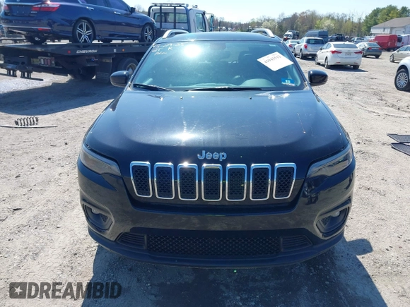 2020 Jeep Cherokee Latitude Plus z VIN 1C4PJMLB6LD584675, wystawiony jako IAAI lot #41943512 z przebiegiem 29 370 mil mil oraz . Historia ofert i sprzedaży dostępna na DreamBid. Obrazek 13.