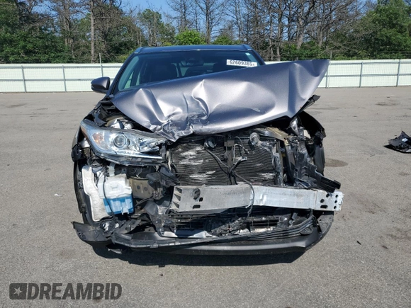 2017 Toyota Highlander XLE with VIN 5TDJZRFHXHS460934, listed as a Copart auction lot 62609385 with 57,809 mi miles and Salvage title. Bid and sale history available at DreamBid. Image 5.