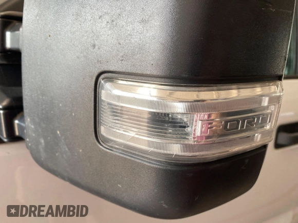 2019 Ford F-350 Platinum с VIN 1FT7W3BTXKED68083, выставлен на аукционе IAAI как лот 42602897 с пробегом 201 348 миль миль и . История ставок и продаж доступна на DreamBid. Изображение 44.