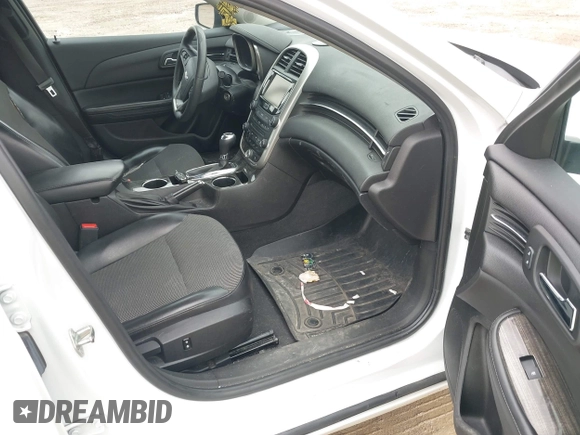 2016 Chevrolet Malibu LT with VIN 1G11C5SA3GF120955, listed as a IAAI auction lot 42091724 with 186,690 mi miles and . Bid and sale history available at DreamBid. Image 5.
