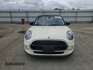 2016 MINI Hardtop with VIN WMWXP5C52G2D13922, listed as a Copart auction lot 54707815 with 47,625 mi miles and Salvage title. Bid and sale history available at DreamBid. Image 5.