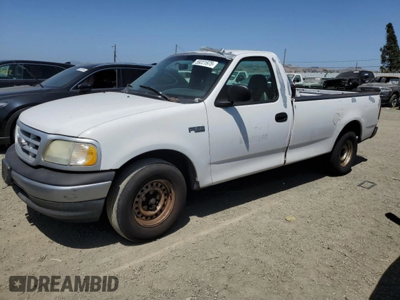 1997 Ford F-150 z VIN 1FTDF1722VKA23000, wystawiony jako Copart lot #59221975 z przebiegiem 182 352 mil mil oraz Czysty tytuł • Clean title. Historia ofert i sprzedaży dostępna na DreamBid. Obrazek 1.