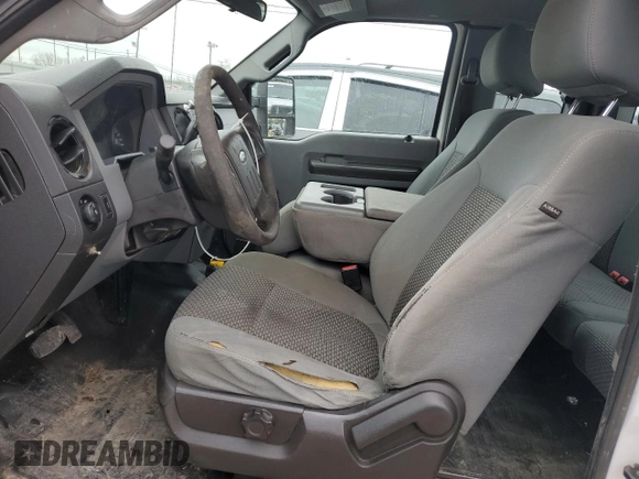2014 Ford F-250 XL with VIN 1FT7X2B62EEA64817, listed as a Copart auction lot 43333775 with 349,548 mi miles and Salvage title. Bid and sale history available at DreamBid. Image 7.