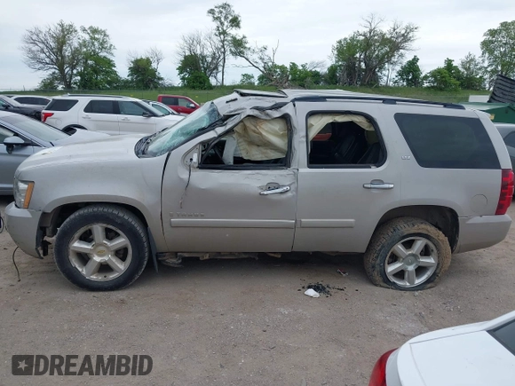 2008 Chevrolet Tahoe LTZ с VIN 1GNFK13028J228178, выставлен на аукционе IAAI как лот 42333269 с пробегом 196 714 миль миль и . История ставок и продаж доступна на DreamBid. Изображение 14.