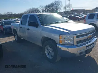 2013 Chevrolet Silverado 1500 LT with VIN 3GCPKSE7XDG328277, listed as a IAAI auction lot 41821844 with 265,927 mi miles. Bid and sale history available at carsss.com. Image 1.