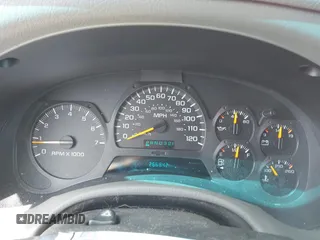 2002 Chevrolet TrailBlazer LTZ with VIN 1GNDT13S922399002, listed as a IAAI auction lot 42121421 with 266,842 mi miles and . Bid and sale history available at DreamBid. Image 7.