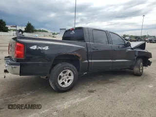 2006 Dodge Dakota SLT z VIN 1D7HW48N56S641575, wystawiony jako Copart lot #60141125 z przebiegiem 135 482 mil mil oraz Szkoda całkowita • Salvage title. Historia ofert i sprzedaży dostępna na DreamBid. Obrazek 3.