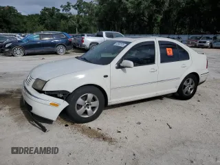 2004 Volkswagen Jetta GLS with VIN 3VWSR69M14M143742, listed as a Copart auction lot 62860135 with 322,904 mi miles and Salvage title. Bid and sale history available at DreamBid. Image 1.