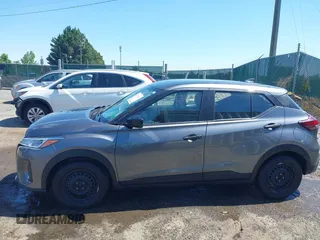 2024 Nissan Kicks S z VIN 3N1CP5BV7RL495539, wystawiony jako IAAI lot #42297467 z przebiegiem 45 734 mil mil oraz . Historia ofert i sprzedaży dostępna na DreamBid. Obrazek 15.