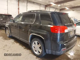 2010 GMC Terrain SLT-1 z VIN 2CTFLGEW3A6405600, wystawiony jako IAAI lot #41519822 z przebiegiem 144 909 mil mil oraz . Historia ofert i sprzedaży dostępna na DreamBid. Obrazek 3.