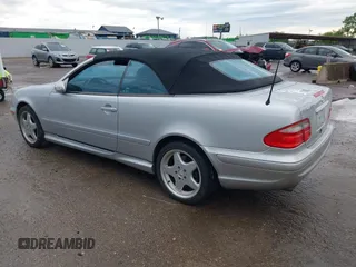 2001 Mercedes-Benz CLK with VIN WDBLK70G41T081841, listed as a IAAI auction lot 42144737 with Not Provided miles. Bid and sale history available at carsss.com. Image 3.