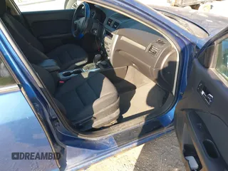 2010 Ford Fusion SE with VIN 3FAHP0HG5AR137605, listed as a IAAI auction lot 41894738 with 271,496 mi miles and . Bid and sale history available at carsss.com. Image 5.