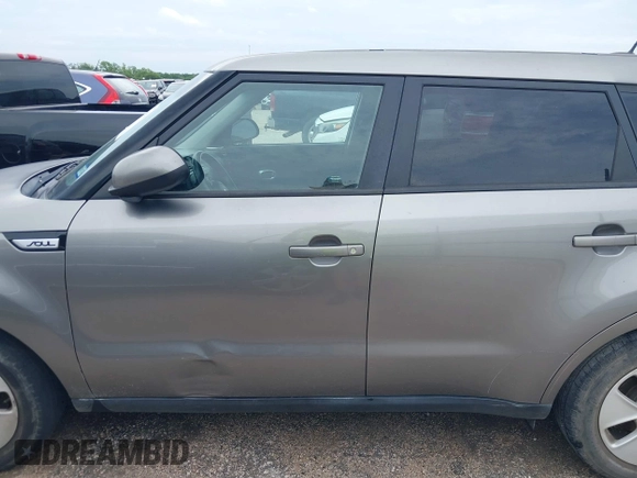 2015 Kia Soul z VIN KNDJN2A25F7174874, wystawiony jako IAAI lot #42433594 z przebiegiem 95 481 mil mil oraz . Historia ofert i sprzedaży dostępna na DreamBid. Obrazek 15.