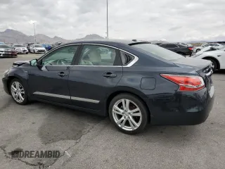 2015 Nissan Altima SL with VIN 1N4BL3AP2FC178289, listed as a Copart auction lot 55758775 with 172,017 mi miles and Salvage title. Bid and sale history available at DreamBid. Image 2.