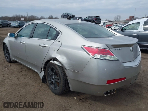 2009 Acura TL Tech with VIN 19UUA86519A013039, listed as a IAAI auction lot 41656570 with 241,217 mi miles. Bid and sale history available at carsss.com. Image 17.