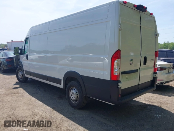2025 Ram ProMaster Cargo Tradesman with VIN 3C6MRVJG5SE509714, listed as a IAAI auction lot 42140822 with Not Provided miles and . Bid and sale history available at DreamBid. Image 3.