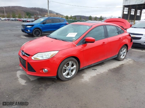 2012 Ford Focus SE with VIN 1FAHP3F22CL297614, listed as a IAAI auction lot 41800486 with 186,642 mi miles. Bid and sale history available at carsss.com. Image 2.