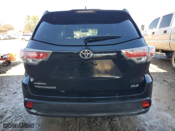 2014 Toyota Highlander XLE with VIN 5TDKKRFH8ES035751, listed as a Copart auction lot 43219335 with 138,056 mi miles and Salvage Title. Bid and sale history available at carsss.com. Image 6.
