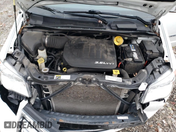 2015 Chrysler Town & Country Touring-L with VIN 2C4RC1CG2FR697750, listed as a Copart auction lot 81573604 with 168,701 mi miles and Salvage Title. Bid and sale history available at carsss.com. Image 12.