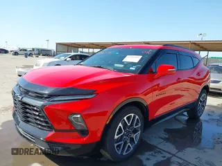 2023 Chevrolet Blazer RS z VIN 3GNKBERS5PS199772, wystawiony jako IAAI lot #41956515 z przebiegiem 42 291 mil mil oraz . Historia ofert i sprzedaży dostępna na DreamBid. Obrazek 2.