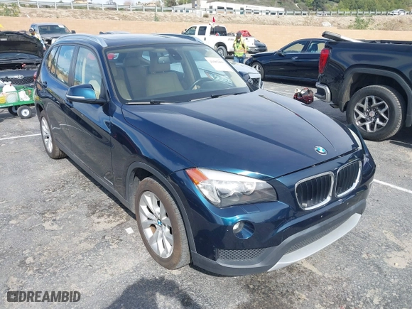 2014 BMW X1 xDrive28i with VIN WBAVL1C5XEVY14514, listed as a IAAI auction lot 41602469 with NaN miles. Bid and sale history available at carsss.com. Image 1.