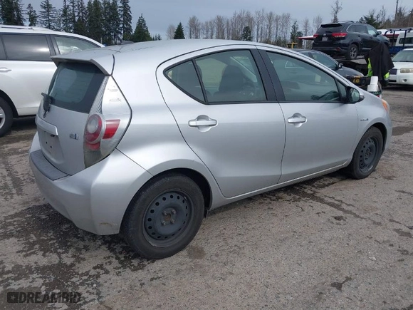 2013 Toyota Prius c One with VIN JTDKDTB32D1035449, listed as a IAAI auction lot 41799633 with 132,518 mi miles. Bid and sale history available at carsss.com. Image 4.