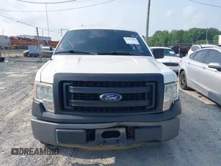 2013 Ford F-150 XL z VIN 1FTMF1CM6DFC50916, wystawiony jako IAAI lot #42417092 z przebiegiem 274 435 mil mil oraz . Historia ofert i sprzedaży dostępna na DreamBid. Obrazek 12.