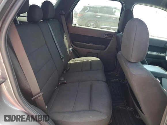 2010 Ford Escape XLT с VIN 1FMCU0D77AKA50940, выставлен на аукционе Copart как лот 55066975 с пробегом 169 940 миль миль и Списание • Salvage title. История ставок и продаж доступна на DreamBid. Изображение 11.