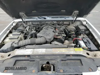 2001 Ford Explorer Sport с VIN 1FMYU70E11UC36805, выставлен на аукционе Copart как лот 47201515 с пробегом 119 307 миль миль и Чистый • Clean title. История ставок и продаж доступна на DreamBid. Изображение 12.