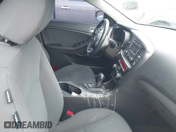 2015 Kia Optima with VIN KNAGM4AD6F5085785, listed as a IAAI auction lot 41687892 with 145,363 mi miles and . Bid and sale history available at carsss.com. Image 5.