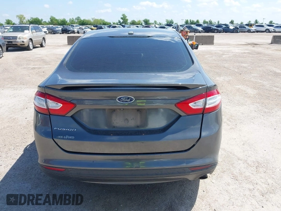 2016 Ford Fusion S z VIN 3FA6P0G78GR239353, wystawiony jako IAAI lot #42078032 z przebiegiem 177 367 mil mil oraz . Historia ofert i sprzedaży dostępna na DreamBid. Obrazek 16.
