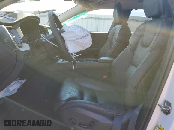 2019 Volvo XC60 Inscription with VIN LYV102RL0KB287438, listed as a Copart auction lot 50498045 with 60,633 mi miles and Salvage title. Bid and sale history available at DreamBid. Image 7.