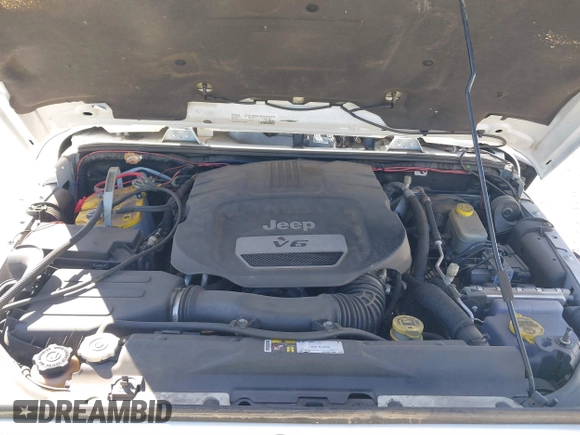 2016 Jeep Wrangler Unlimited Sahara z VIN 1C4HJWEG3GL115175, wystawiony jako IAAI lot #41686551 z przebiegiem Nie podano mil oraz . Historia ofert i sprzedaży dostępna na DreamBid. Obrazek 10.
