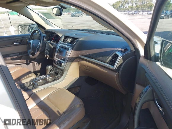 2014 GMC Acadia SLT z VIN 1GKKRSKDXEJ300483, wystawiony jako IAAI lot #42333981 z przebiegiem 167 155 mil mil oraz . Historia ofert i sprzedaży dostępna na DreamBid. Obrazek 5.