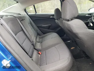 2018 Chevrolet Cruze LT with VIN 1G1BE5SM0J7160579, listed as a Copart auction lot 52565595 with 40,675 mi miles and Salvage Title. Bid and sale history available at carsss.com. Image 10.