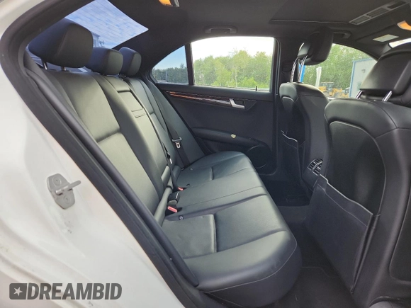 2013 Mercedes-Benz C 300 Sport with VIN WDDGF8AB0DR295586, listed as a Copart auction lot 61838225 with 138,566 mi miles and Clean title. Bid and sale history available at DreamBid. Image 10.