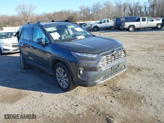 2022 Toyota RAV4 Limited with VIN 2T3N1RFV0NW254112, listed as a IAAI auction lot 41295016 with 22,211 mi miles. Bid and sale history available at carsss.com. Image 1.