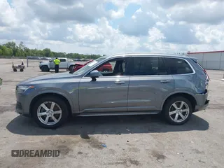 2020 Volvo XC90 Momentum z VIN YV4A221K9L1620562, wystawiony jako IAAI lot #42186536 z przebiegiem 173 383 mil mil oraz . Historia ofert i sprzedaży dostępna na DreamBid. Obrazek 14.