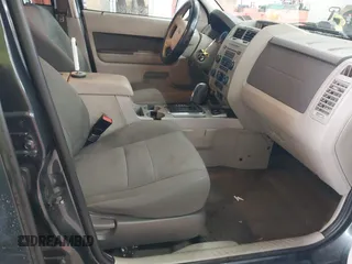 2009 Ford Escape Hybrid with VIN 1FMCU49339KB19700, listed as a IAAI auction lot 42253749 with 169,299 mi miles and . Bid and sale history available at DreamBid. Image 5.