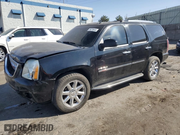 2014 GMC Yukon Denali z VIN 1GKS1EEF4ER230535, wystawiony jako Copart lot #76079844 z przebiegiem 153 180 mil mil oraz Szkoda całkowita • Salvage title. Historia ofert i sprzedaży dostępna na DreamBid. Obrazek 1.