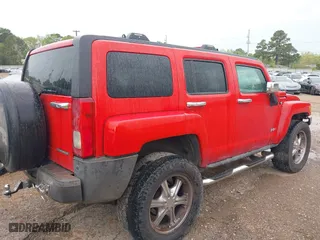 2006 Hummer H3 with VIN 5GTDN136X68203618, listed as a IAAI auction lot 41796229 with 242,717 mi miles. Bid and sale history available at carsss.com. Image 4.