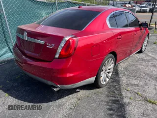 2010 Lincoln MKS EcoBoost with VIN 1LNHL9FT8AG604562, listed as a Copart auction lot 86431534 with 125,777 mi miles and Clean Title. Bid and sale history available at DreamBid. Image 4.