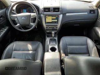 2010 Ford Fusion Hybrid с VIN 3FADP0L32AR310256, выставлен на аукционе Copart как лот 54310965 с пробегом 126 258 миль миль и Списание • Salvage title. История ставок и продаж доступна на DreamBid. Изображение 8.