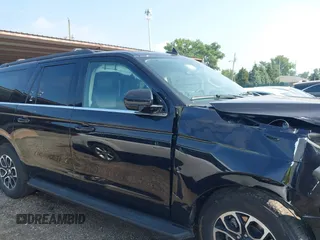 2024 Ford Expedition Max XLT с VIN 1FMJK1J82REA10050, выставлен на аукционе IAAI как лот 42698350 с пробегом 47 383 миль миль и . История ставок и продаж доступна на DreamBid. Изображение 13.
